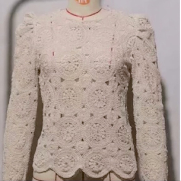 Crochet Knit Puff Sleeve Scalloped Hem Top - Picture 6 of 8